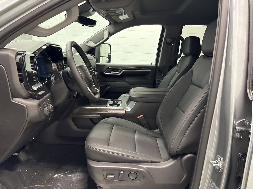 2026 Chevrolet Silverado 3500 HD LTZ Crew Cab Standard Box 4WD