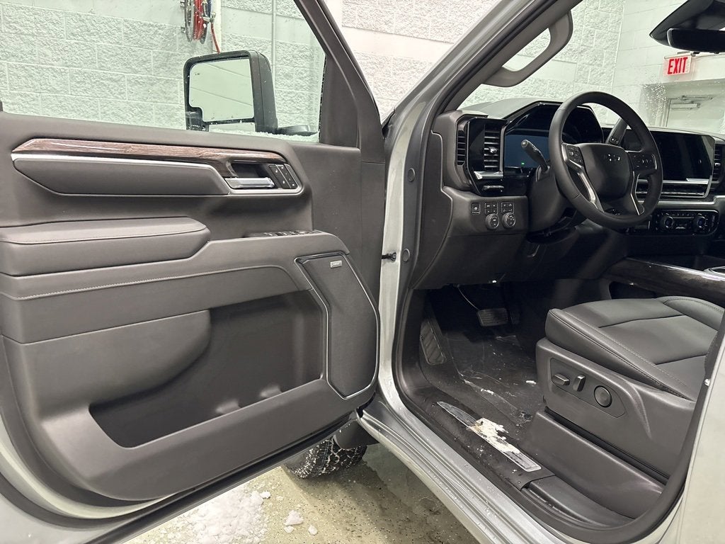 2026 Chevrolet Silverado 3500 HD LTZ Crew Cab Standard Box 4WD