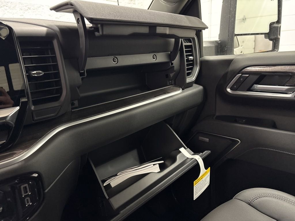2026 Chevrolet Silverado 3500 HD LTZ Crew Cab Standard Box 4WD