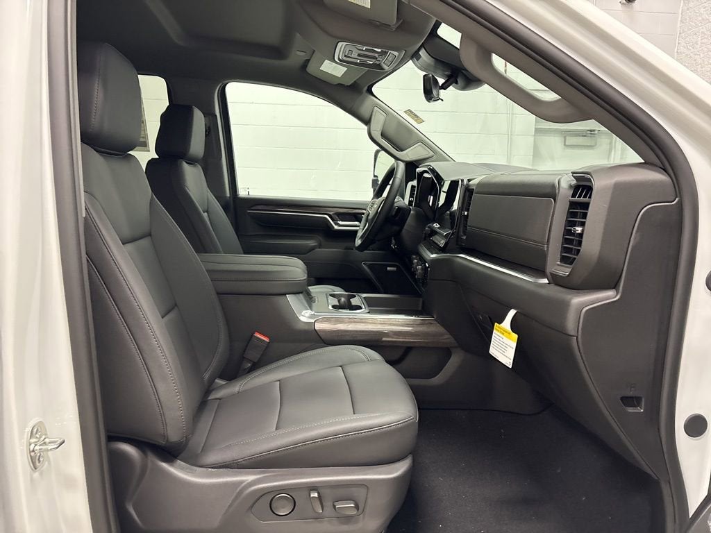 2026 Chevrolet Silverado 3500 HD LTZ Crew Cab Standard Box 4WD