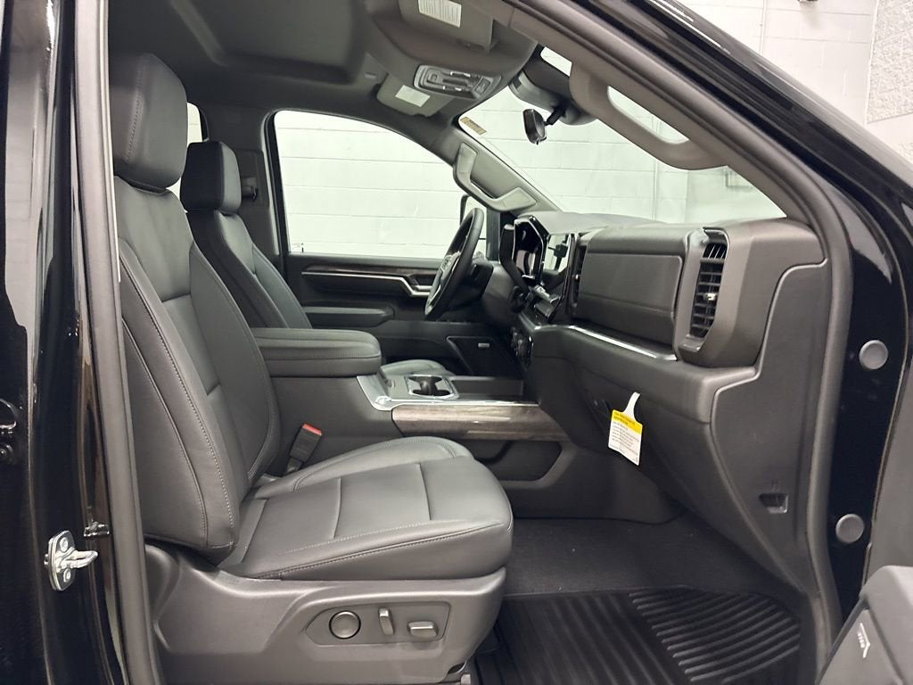 2026 Chevrolet Silverado 3500 HD LTZ Crew Cab Standard Box 4WD