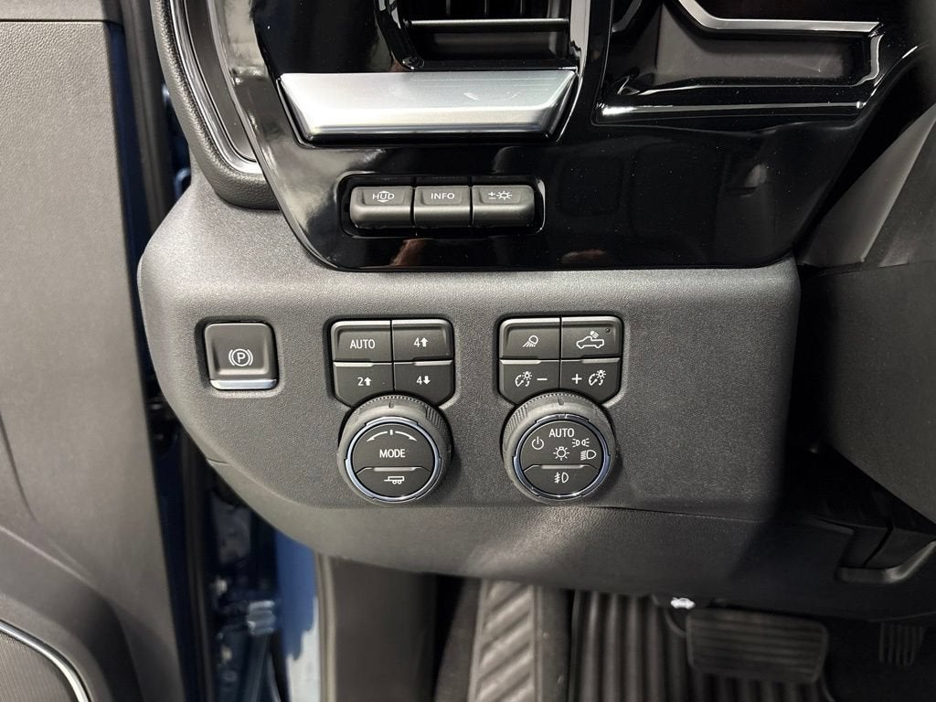 2026 Chevrolet Silverado 3500 HD LTZ Crew Cab Standard Box 4WD