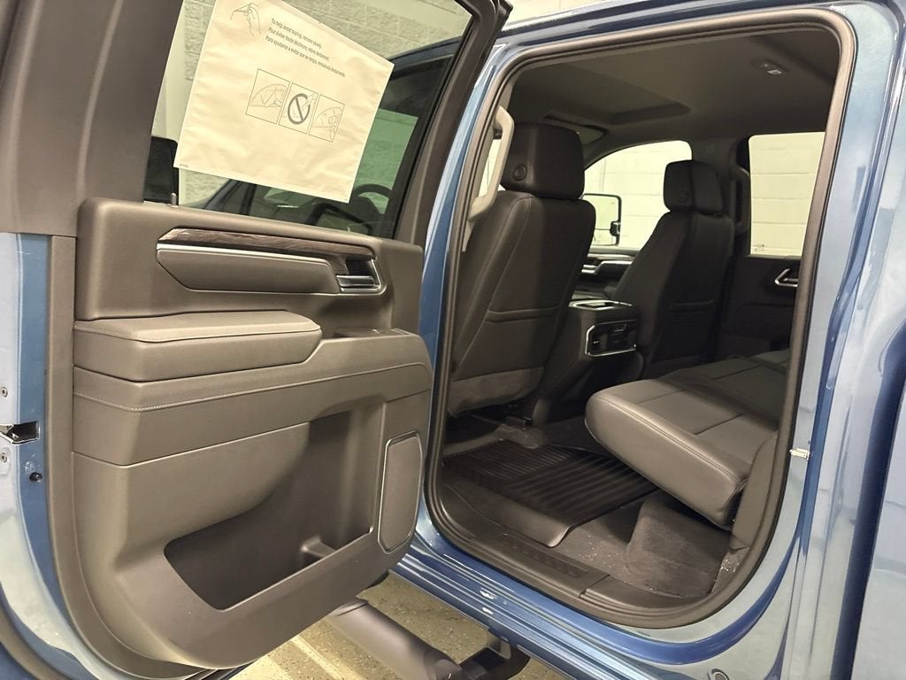 2026 Chevrolet Silverado 3500 HD LTZ Crew Cab Standard Box 4WD