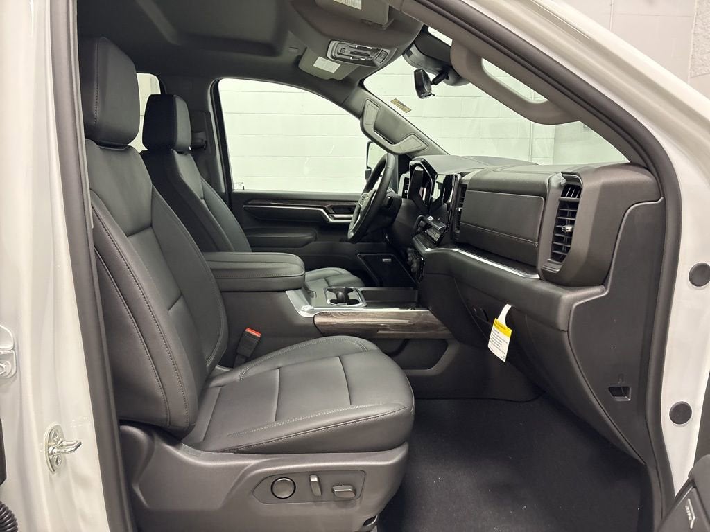 2026 Chevrolet Silverado 3500 HD LTZ Crew Cab Standard Box 4WD