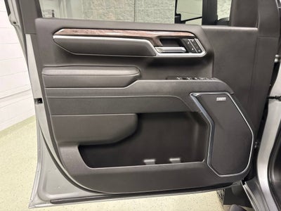 2025 Chevrolet Silverado 3500 HD LTZ