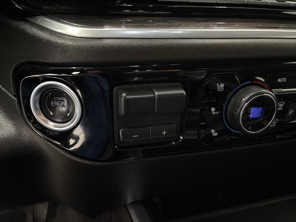 2025 Chevrolet Silverado 3500 HD LTZ