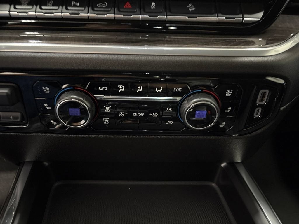 2025 Chevrolet Silverado 3500 HD LTZ