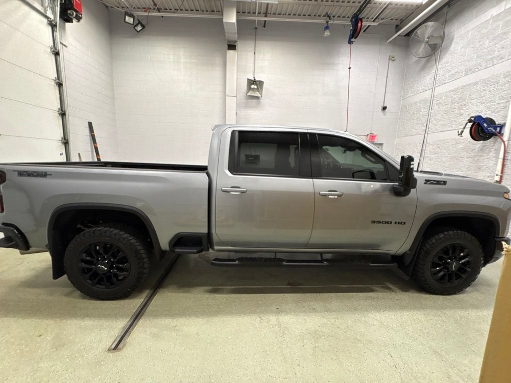 2025 Chevrolet Silverado 3500 HD LTZ