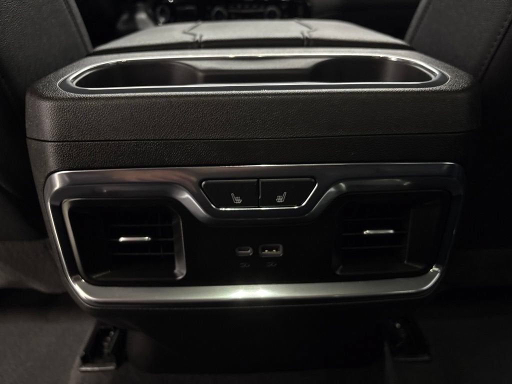 2025 Chevrolet Silverado 3500 HD LTZ