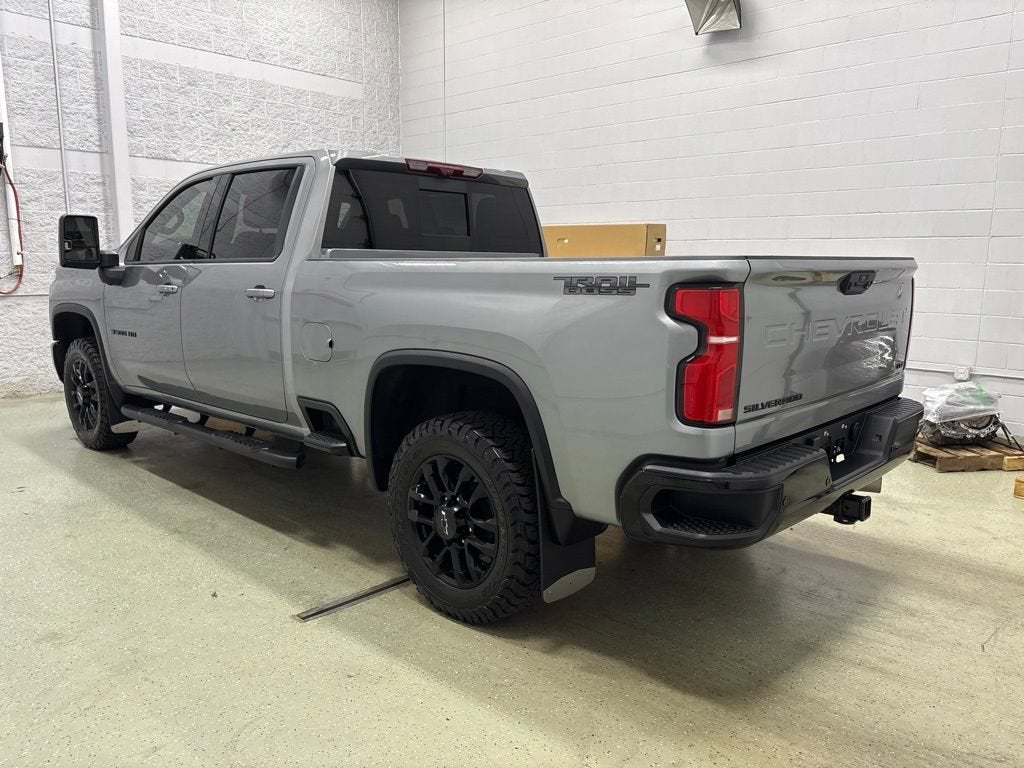 2025 Chevrolet Silverado 3500 HD LTZ