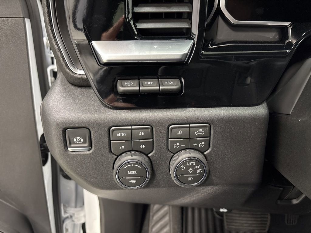 2026 Chevrolet Silverado 3500 HD LTZ Crew Cab Standard Box 4WD