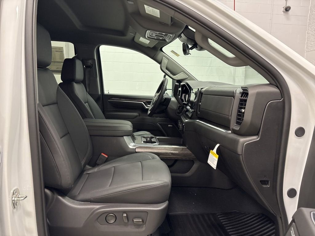 2026 Chevrolet Silverado 3500 HD LTZ Crew Cab Standard Box 4WD
