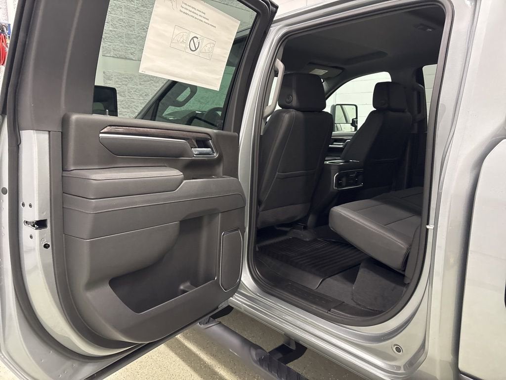 2026 Chevrolet Silverado 3500 HD LTZ Crew Cab Standard Box 4WD