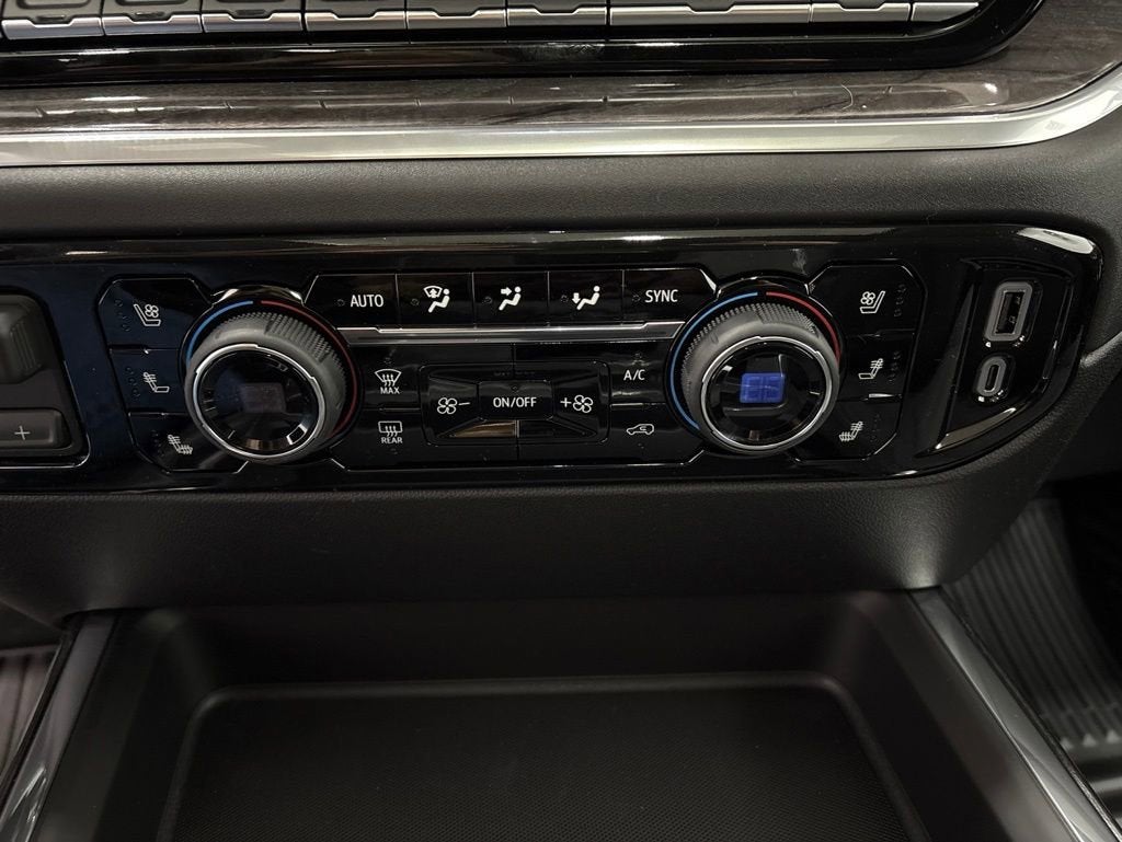2026 Chevrolet Silverado 3500 HD LTZ Crew Cab Standard Box 4WD