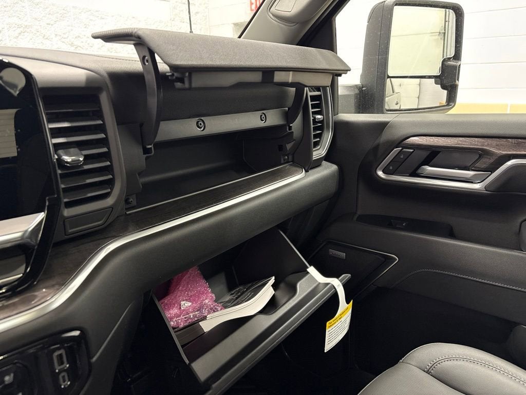 2026 Chevrolet Silverado 3500 HD LTZ Crew Cab Standard Box 4WD