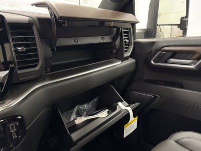 2026 Chevrolet Silverado 3500 HD High Country Crew Cab Standard Box 4WD