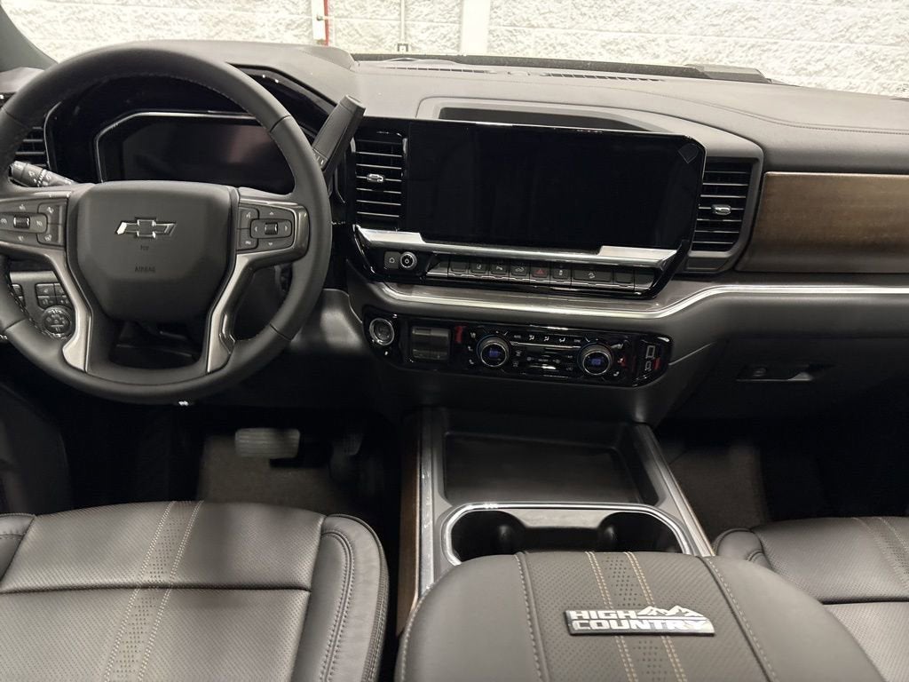 2026 Chevrolet Silverado 3500 HD High Country Crew Cab Standard Box 4WD