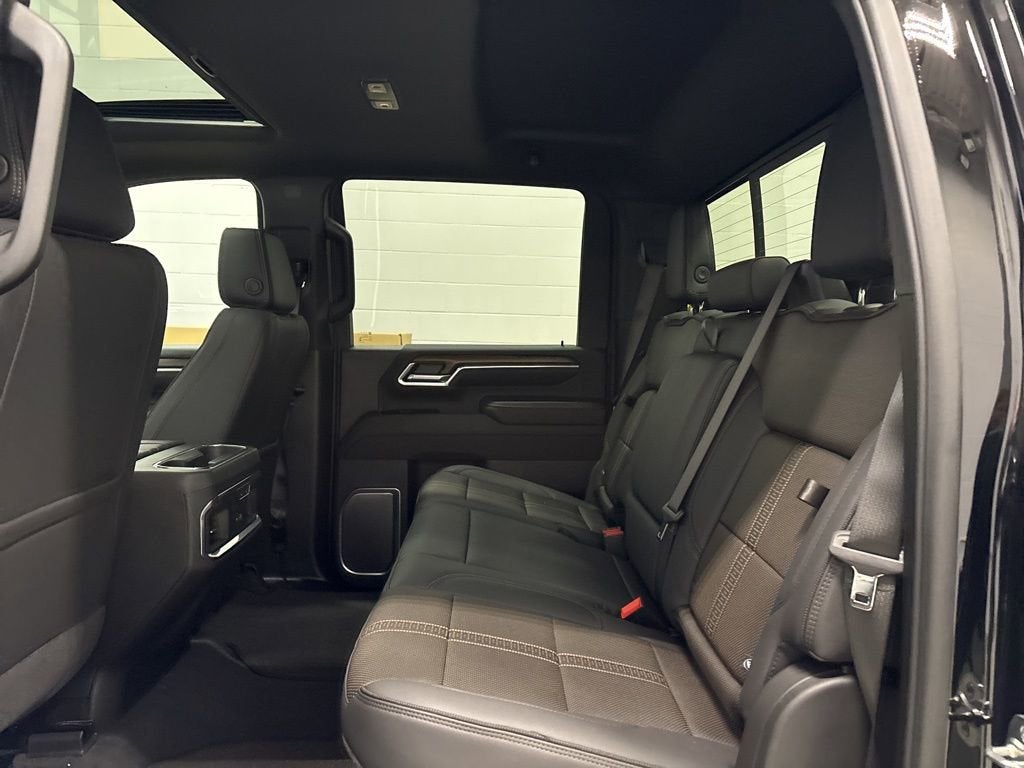 2026 Chevrolet Silverado 3500 HD High Country Crew Cab Standard Box 4WD