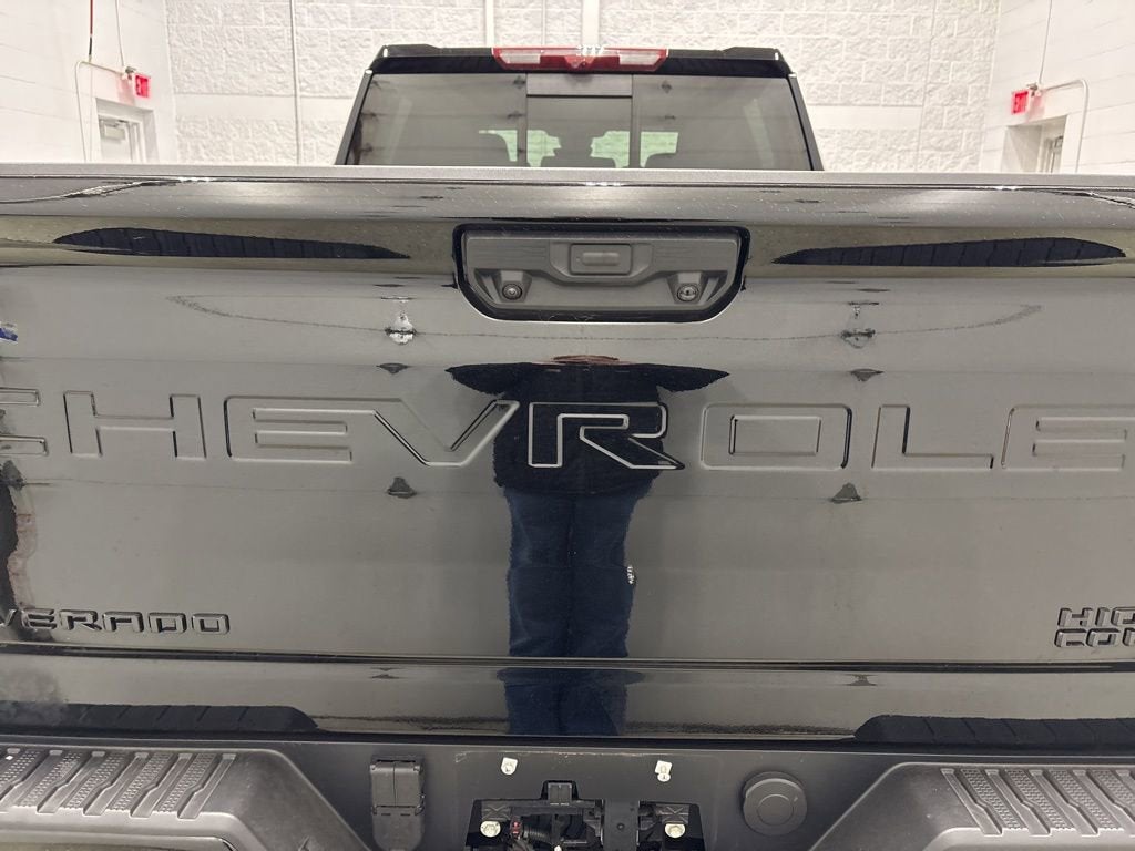 2026 Chevrolet Silverado 3500 HD High Country Crew Cab Standard Box 4WD