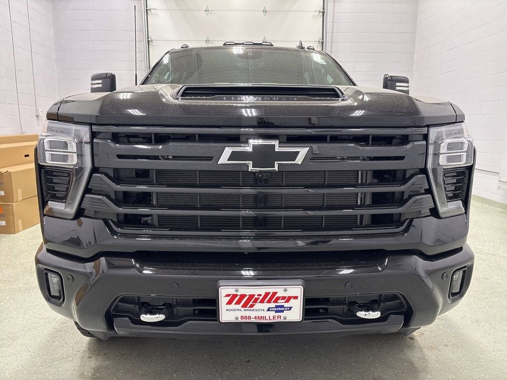 2026 Chevrolet Silverado 3500 HD High Country Crew Cab Standard Box 4WD