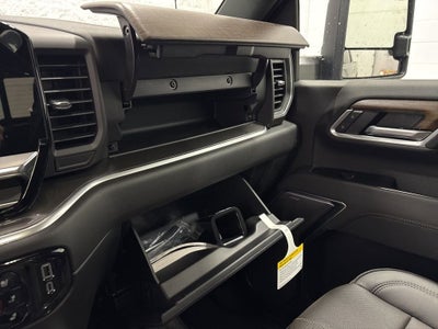 2026 Chevrolet Silverado 3500 HD High Country Crew Cab Standard Box 4WD