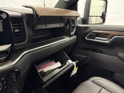 2026 Chevrolet Silverado 3500 HD High Country Crew Cab Standard Box 4WD