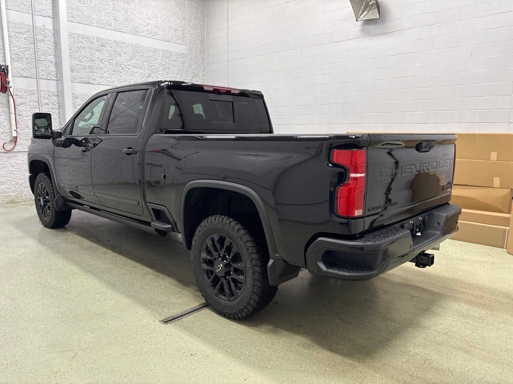 2026 Chevrolet Silverado 3500 HD High Country Crew Cab Standard Box 4WD