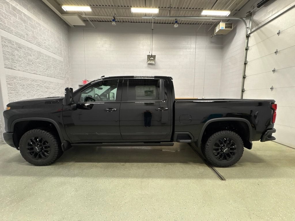 2026 Chevrolet Silverado 3500 HD High Country Crew Cab Standard Box 4WD