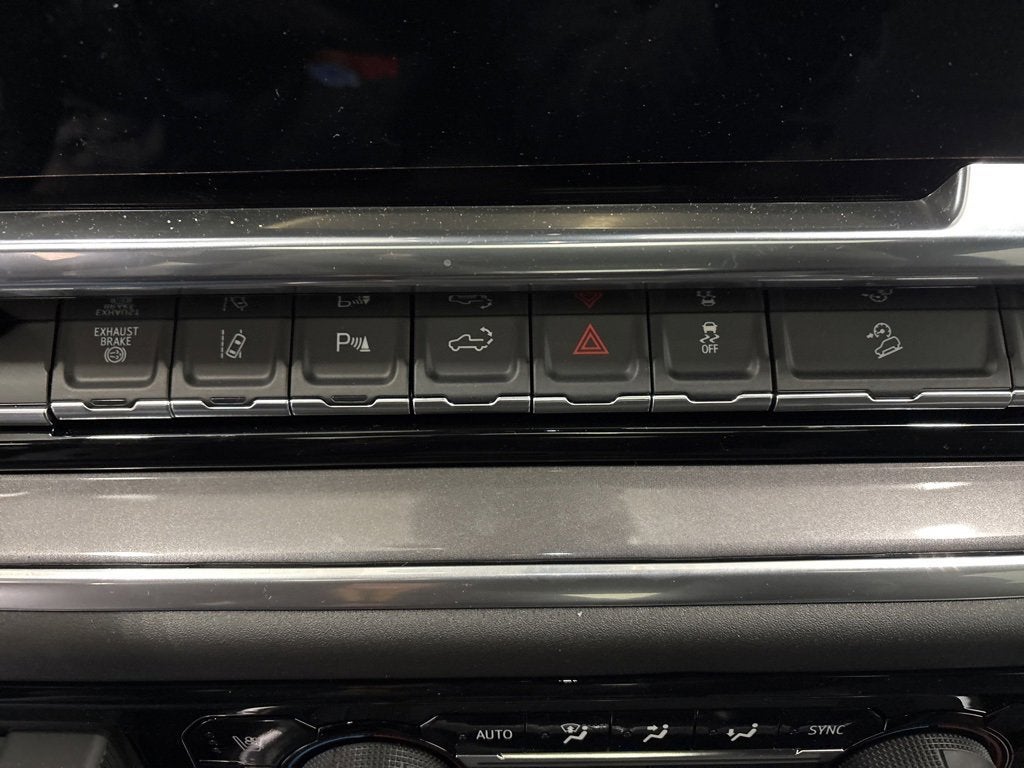 2026 Chevrolet Silverado 3500 HD High Country Crew Cab Standard Box 4WD