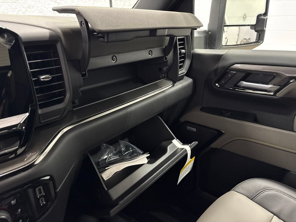2026 Chevrolet Silverado 2500 HD ZR2 Crew Cab Standard Box 4WD