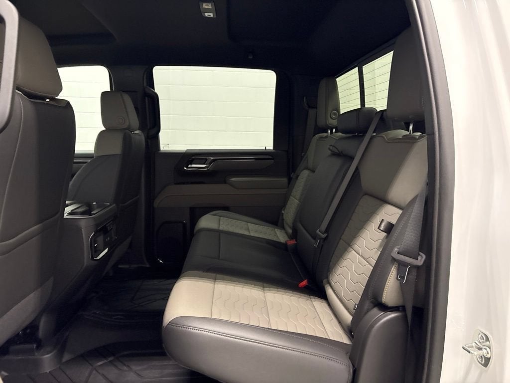 2026 Chevrolet Silverado 2500 HD ZR2 Crew Cab Standard Box 4WD