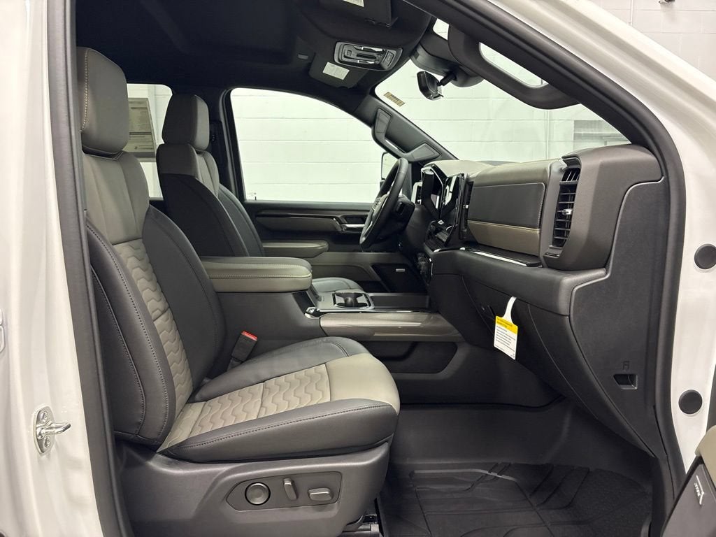 2026 Chevrolet Silverado 2500 HD ZR2 Crew Cab Standard Box 4WD