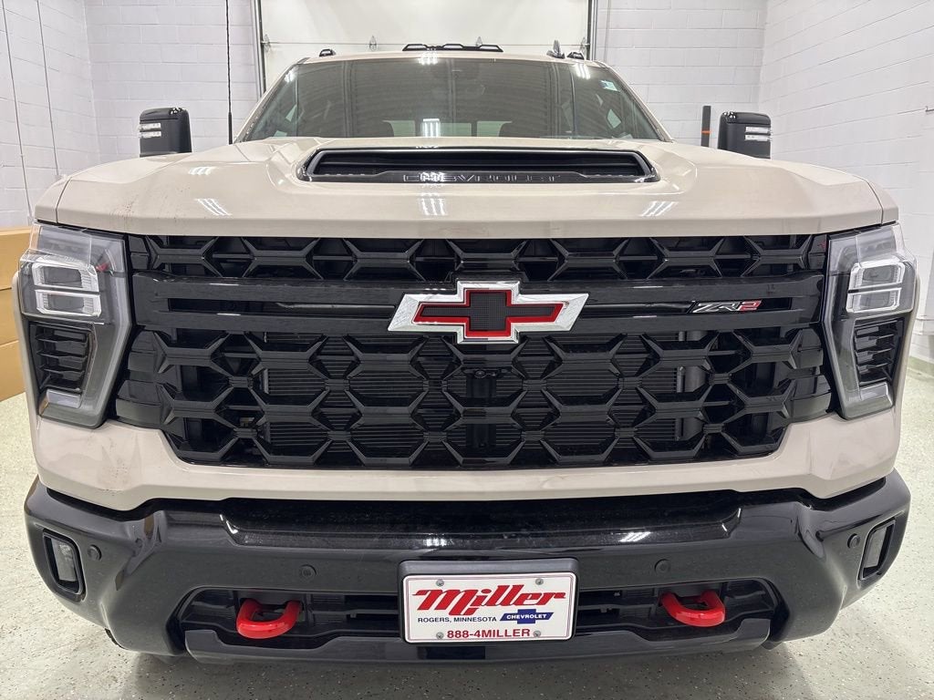 2026 Chevrolet Silverado 2500 HD ZR2 Crew Cab Standard Box 4WD