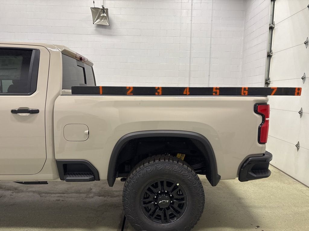 2026 Chevrolet Silverado 2500 HD ZR2 Crew Cab Standard Box 4WD