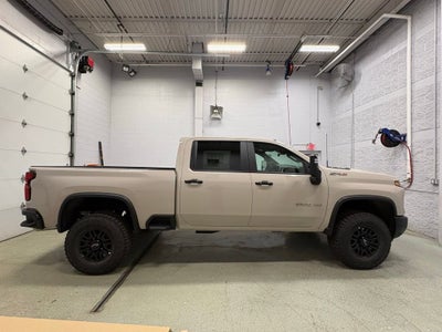 2026 Chevrolet Silverado 2500 HD ZR2 Crew Cab Standard Box 4WD
