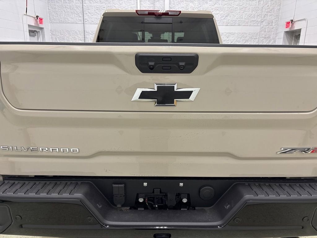 2026 Chevrolet Silverado 2500 HD ZR2 Crew Cab Standard Box 4WD