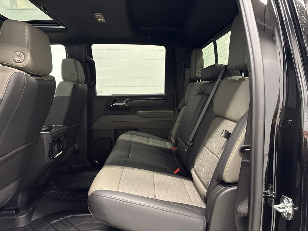 2026 Chevrolet Silverado 2500 HD ZR2 Crew Cab Standard Box 4WD