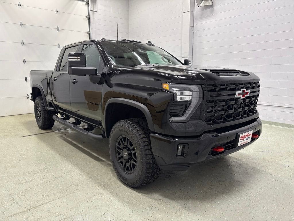 2026 Chevrolet Silverado 2500 HD ZR2 Crew Cab Standard Box 4WD