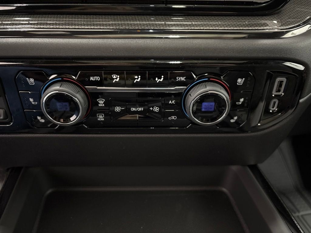 2026 Chevrolet Silverado 2500 HD ZR2 Crew Cab Standard Box 4WD