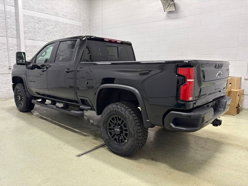 2026 Chevrolet Silverado 2500 HD ZR2 Crew Cab Standard Box 4WD