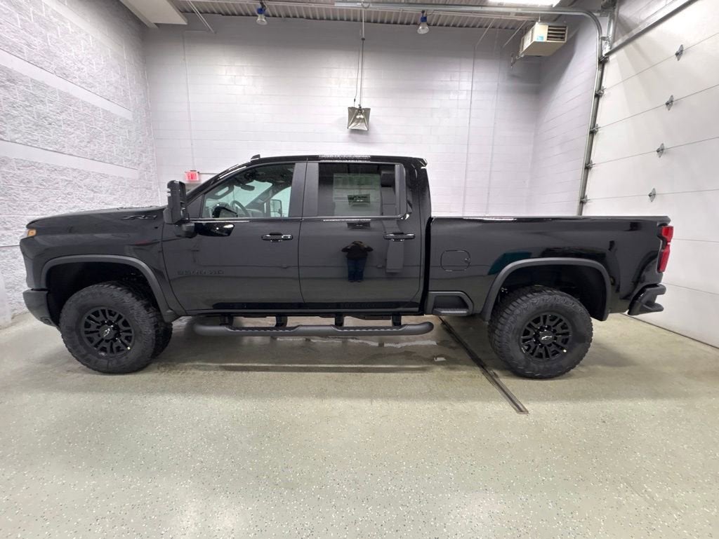 2026 Chevrolet Silverado 2500 HD ZR2 Crew Cab Standard Box 4WD