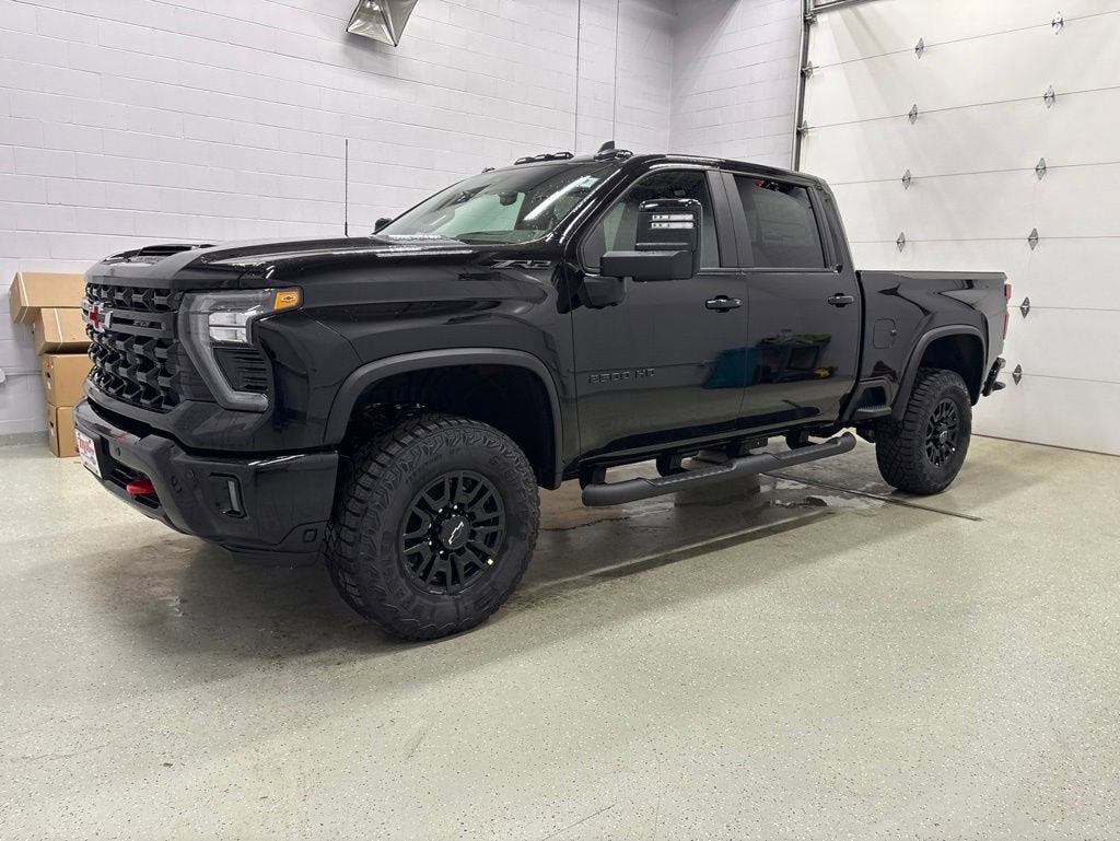 2026 Chevrolet Silverado 2500 HD ZR2 Crew Cab Standard Box 4WD