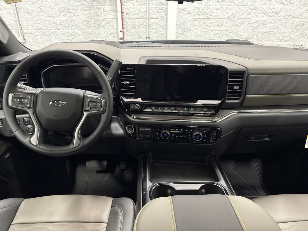 2026 Chevrolet Silverado 2500 HD ZR2 Crew Cab Standard Box 4WD