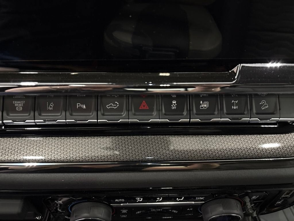 2026 Chevrolet Silverado 2500 HD ZR2 Crew Cab Standard Box 4WD