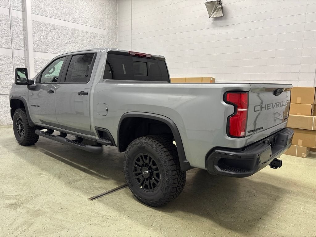 2026 Chevrolet Silverado 2500 HD ZR2 Crew Cab Standard Box 4WD