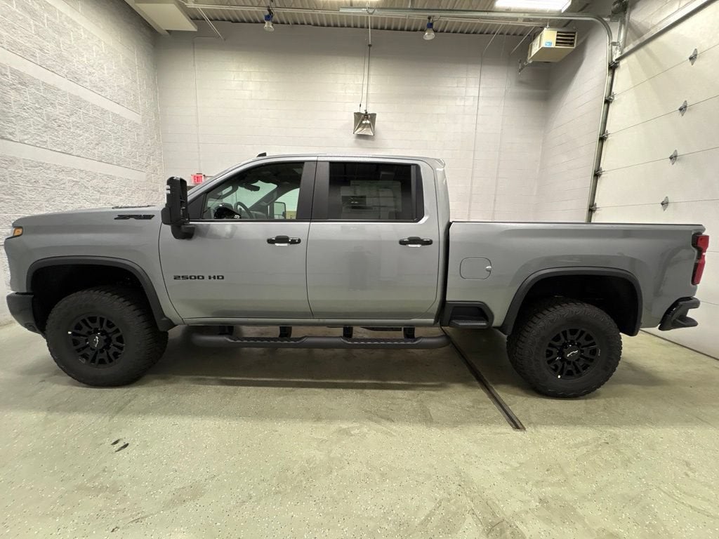 2026 Chevrolet Silverado 2500 HD ZR2 Crew Cab Standard Box 4WD