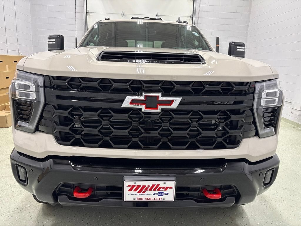 2026 Chevrolet Silverado 2500 HD ZR2 Crew Cab Standard Box 4WD