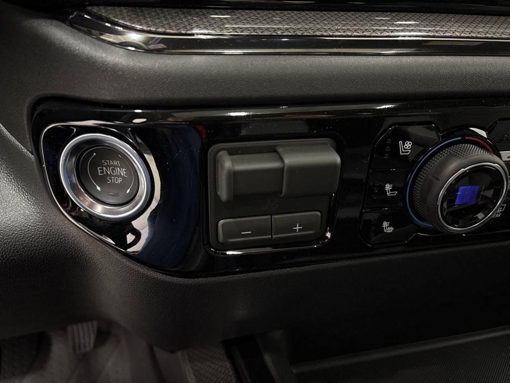 2026 Chevrolet Silverado 2500 HD ZR2 Crew Cab Standard Box 4WD