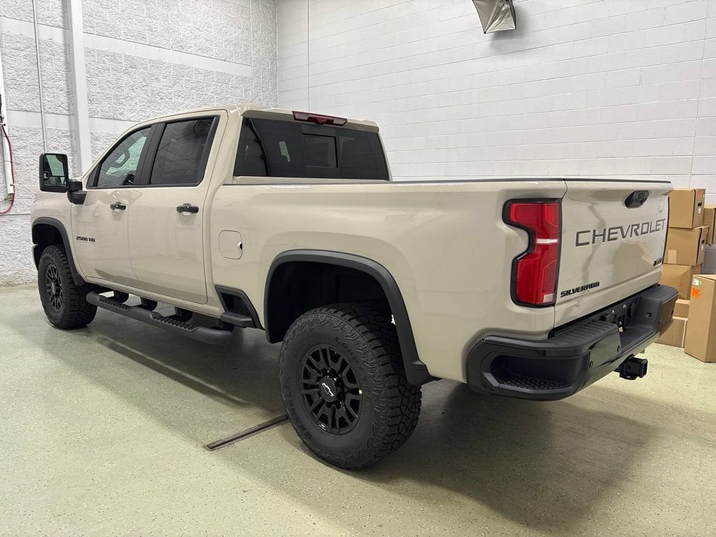 2026 Chevrolet Silverado 2500 HD ZR2 Crew Cab Standard Box 4WD