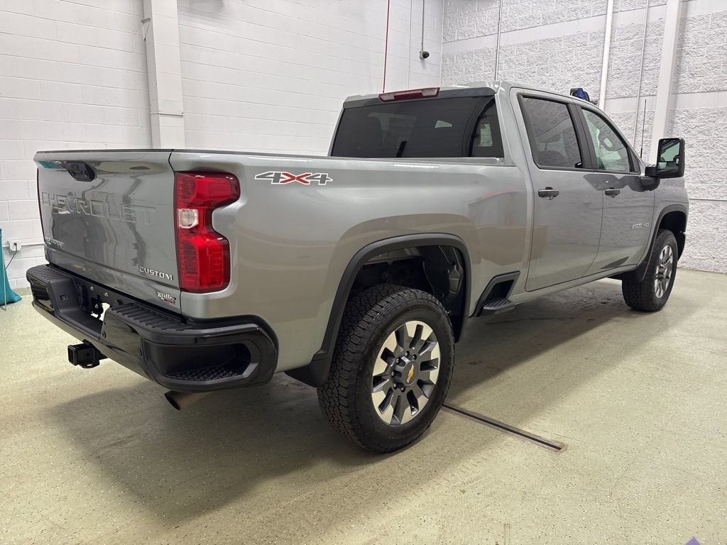 2024 Chevrolet Silverado 2500 HD Custom